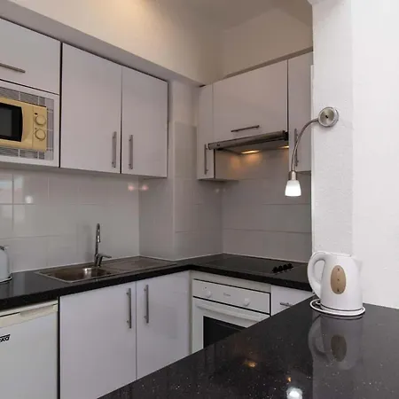 Club Atlantis 35 - One Bed Apartment Costa Adeje (Tenerife)